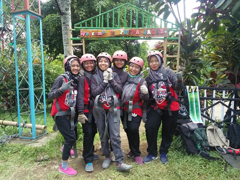 KWE PUSPA JAGAD KWE PUSPA JAGAD