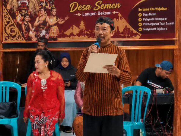 PEMERINTAH DESA SEMEN PERKUAT BUDAYA ANTIKORUPSI MELALUI KEARIFAN LOKAL DAN SEMANGAT GOTONG ROYONG