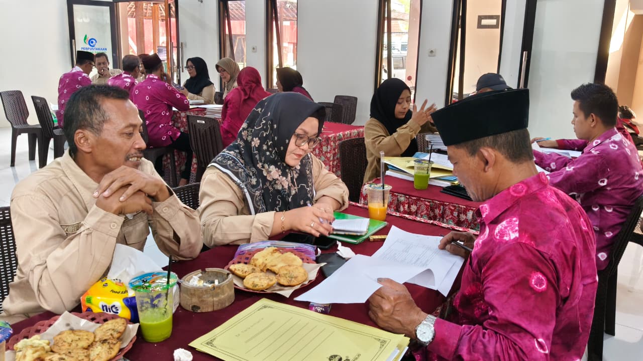 Evaluasi Kinerja Pemerintah Desa Semen oleh BPD Desa Semen